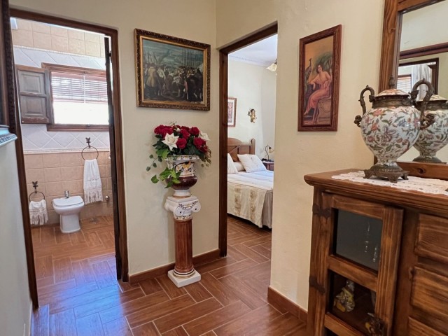 Villa con 3 Dormitorios  en Alhaurín el Grande