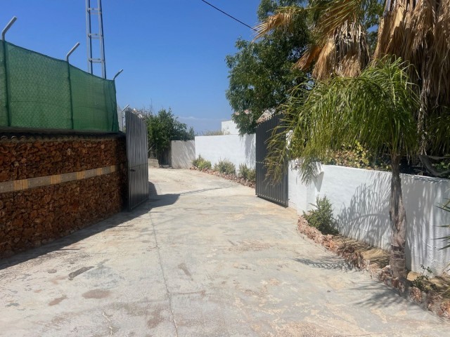 Villa con 3 Dormitorios  en Alhaurín el Grande
