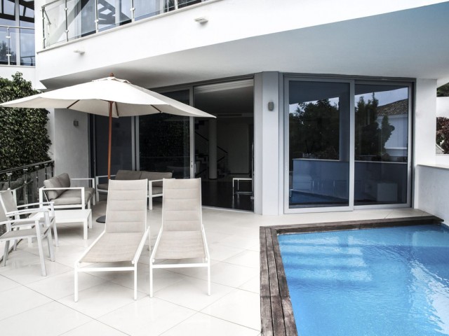 5 Bedrooms Townhouse in Sierra Blanca