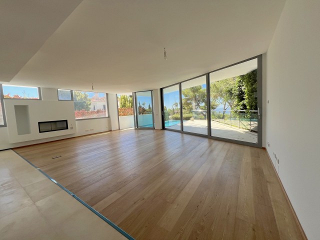Maison mitoyenne avec 5 Chambres  à Sierra Blanca
