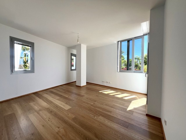 Maison mitoyenne avec 5 Chambres  à Sierra Blanca