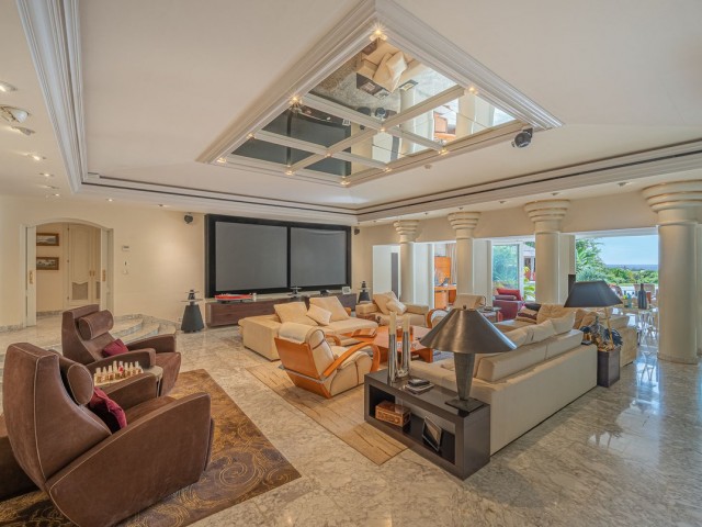 Villa avec 4 Chambres  à Nagüeles