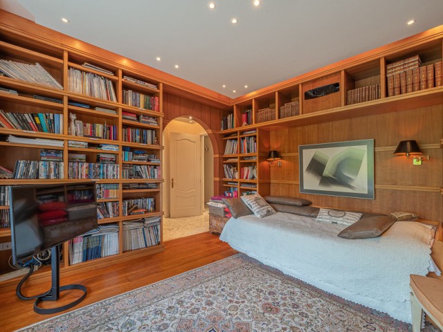 Villa avec 4 Chambres  à Nagüeles