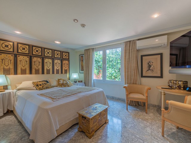 Villa avec 4 Chambres  à Nagüeles