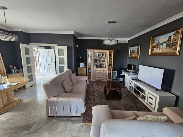 4 Bedrooms Villa in Cabopino