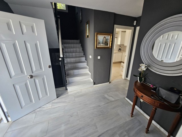 4 Bedrooms Villa in Cabopino