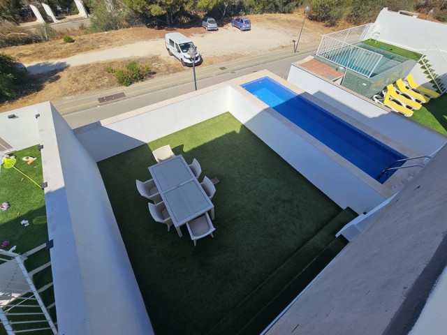 4 Bedrooms Villa in Cabopino