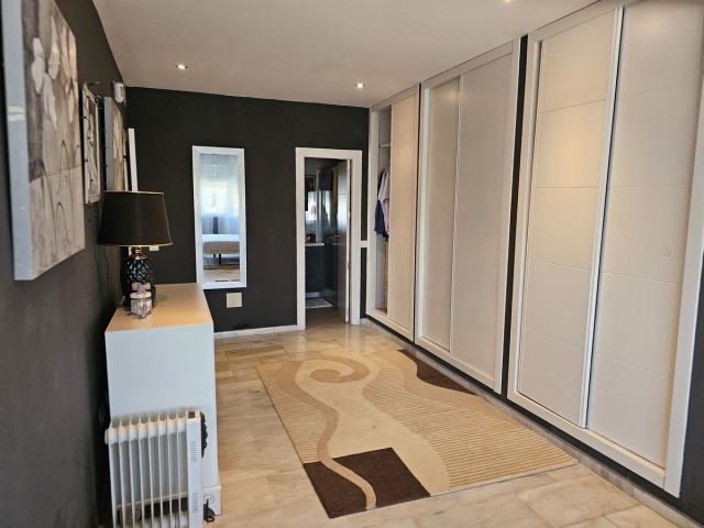 4 Bedrooms Villa in Cabopino