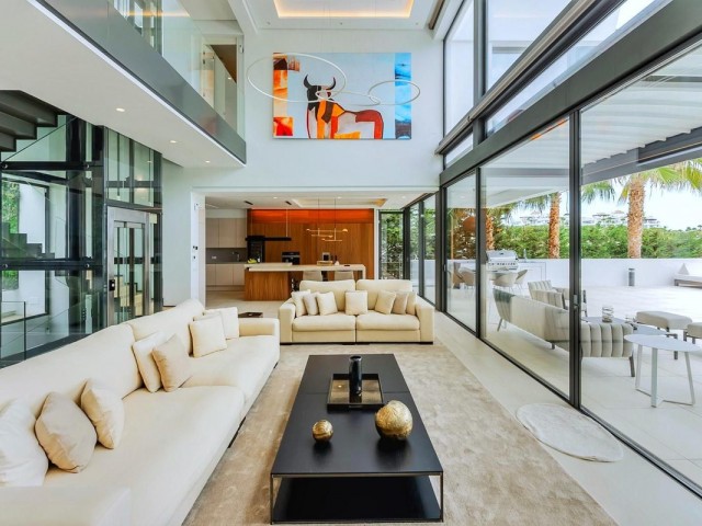 Villa con 7 Dormitorios  en Benahavís