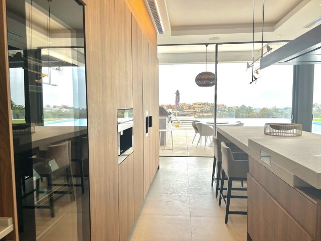 Villa con 7 Dormitorios  en Benahavís