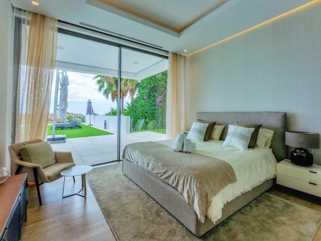 Villa con 7 Dormitorios  en Benahavís