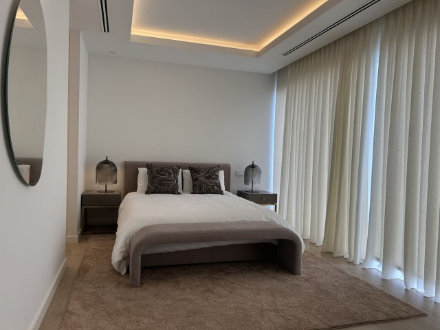 Villa con 7 Dormitorios  en Benahavís