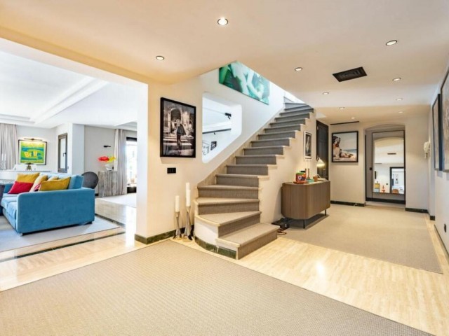 Penthouse in Sierra Blanca