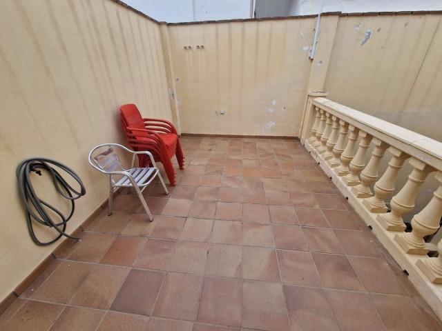 Villa con 5 Dormitorios  en Alhaurín de la Torre