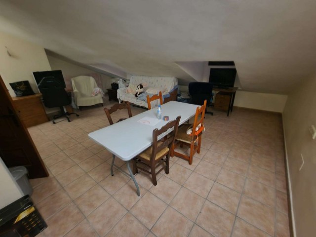 5 Slaapkamer Villa in Alhaurín de la Torre