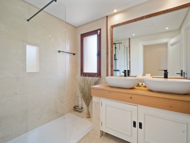 5 Bedrooms Villa in Puerto Banús