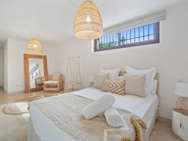 5 Bedrooms Villa in Puerto Banús