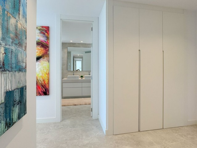 Apartamento con 3 Dormitorios  en Santa Clara