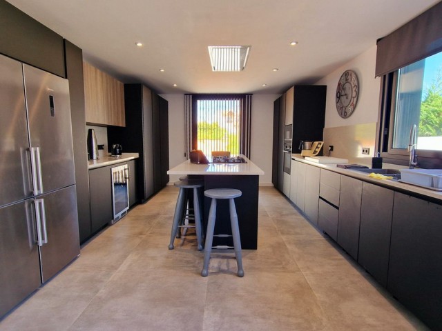 3 Makuuhuoneen Huvila San Pedro de Alcántara