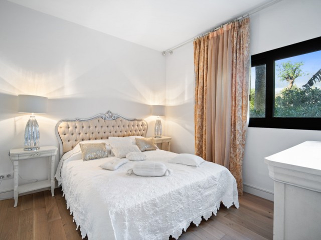 6 Makuuhuoneen Huvila The Golden Mile