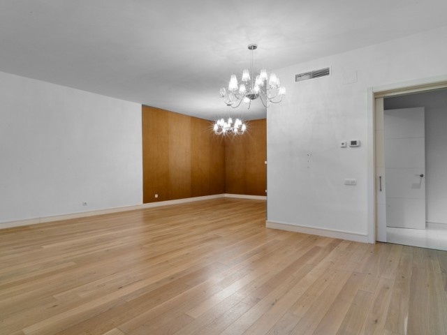 6 Makuuhuoneen Huvila The Golden Mile