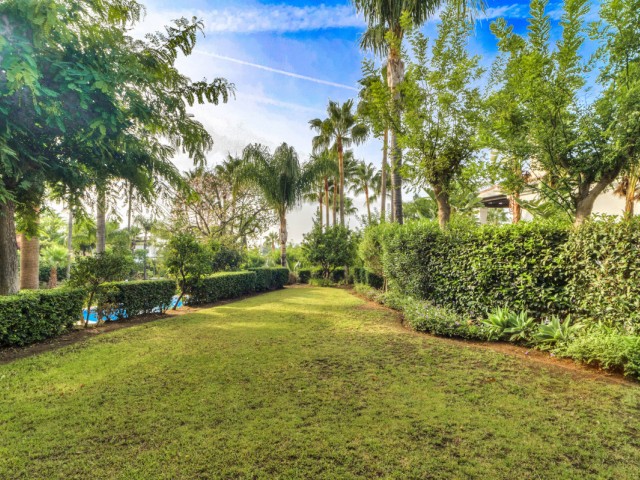 6 Makuuhuoneen Huvila The Golden Mile