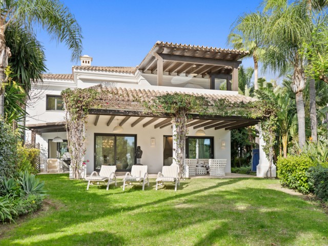 Villa The Golden Mile - R4826395