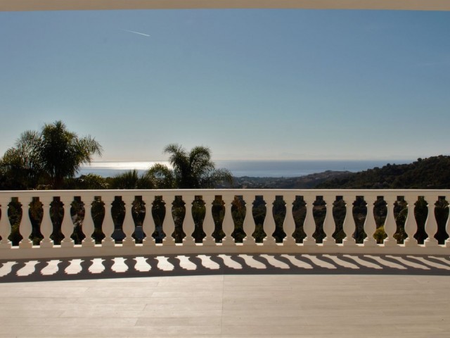 Villa con 6 Dormitorios  en La Zagaleta