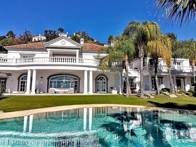 Villa con 6 Dormitorios  en La Zagaleta
