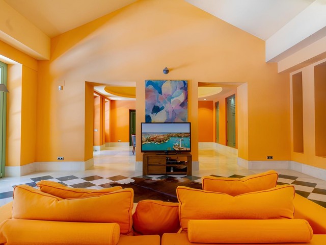 6 Bedrooms Villa in Sotogrande Alto