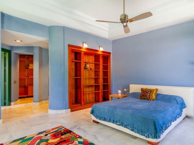 6 Bedrooms Villa in Sotogrande Alto