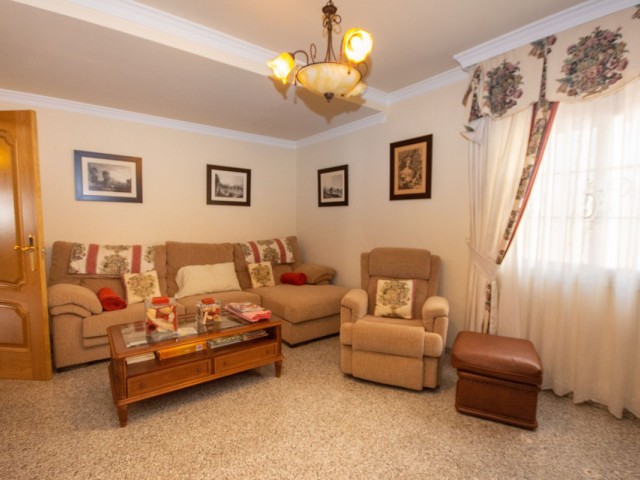 5 Bedrooms Townhouse in Mijas