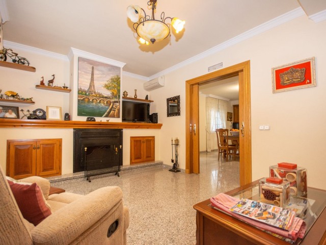 5 Bedrooms Townhouse in Mijas