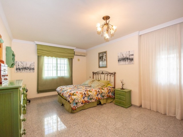 5 Bedrooms Townhouse in Mijas
