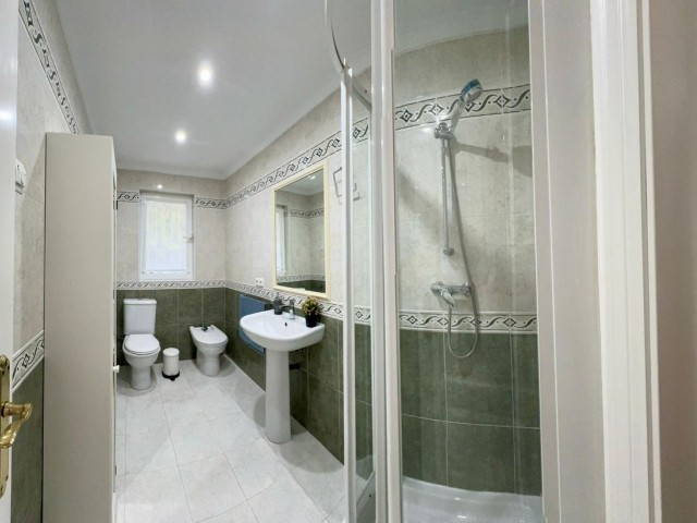 5 Bedrooms Villa in Sotogrande Costa
