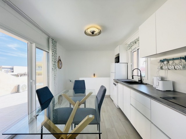 Villa, La Duquesa, R4825882