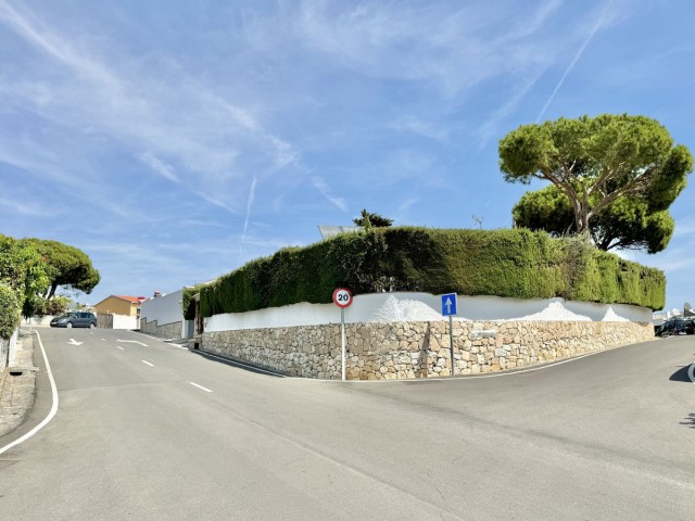 4 Bedrooms Villa in Calahonda