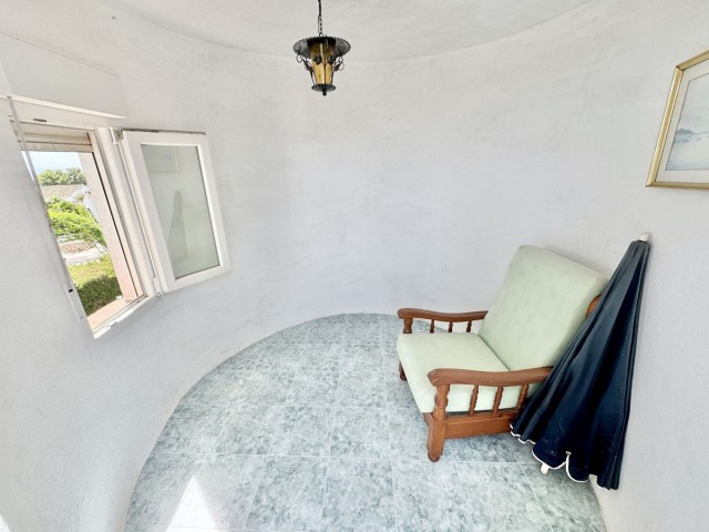 4 Bedrooms Villa in Calahonda