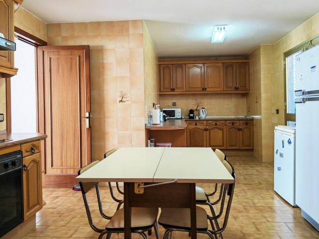 5 Bedrooms Apartment in Los Boliches