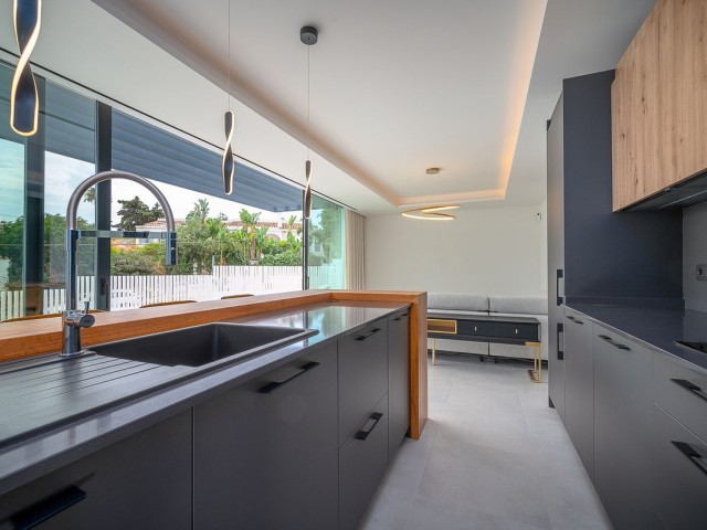 4 Schlafzimmer Villa in El Chaparral