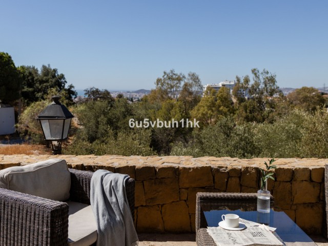 4 Bedrooms Villa in Fuengirola