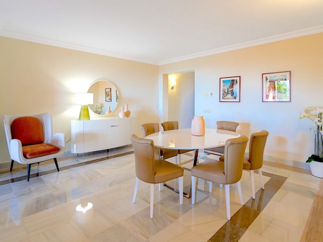 Appartement avec 3 Chambres  à Monte Halcones