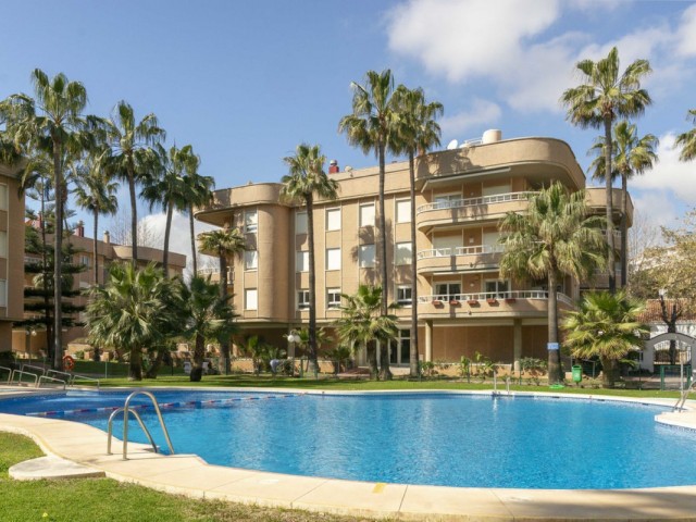 Apartment, La Carihuela, R4839925
