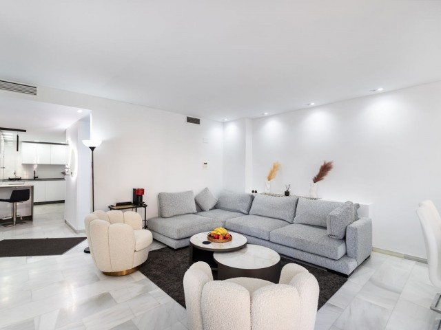 Apartment, La Carihuela, R4839925