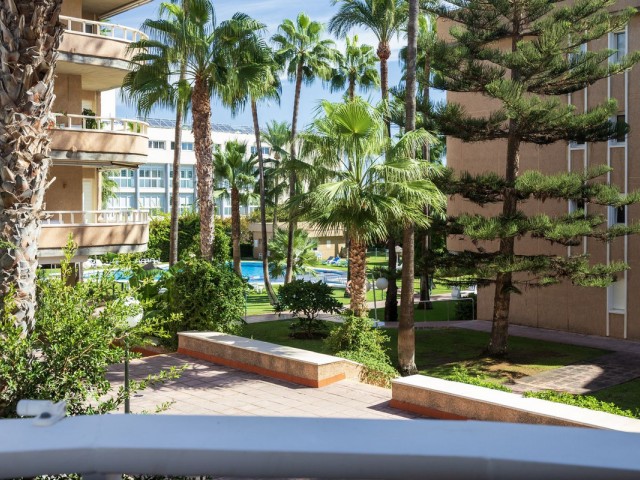 3 Bedrooms Apartment in La Carihuela