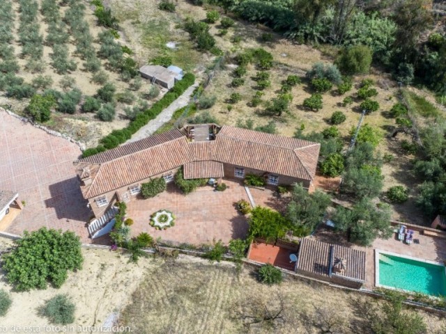 4 Slaapkamer Villa in Alhaurín de la Torre