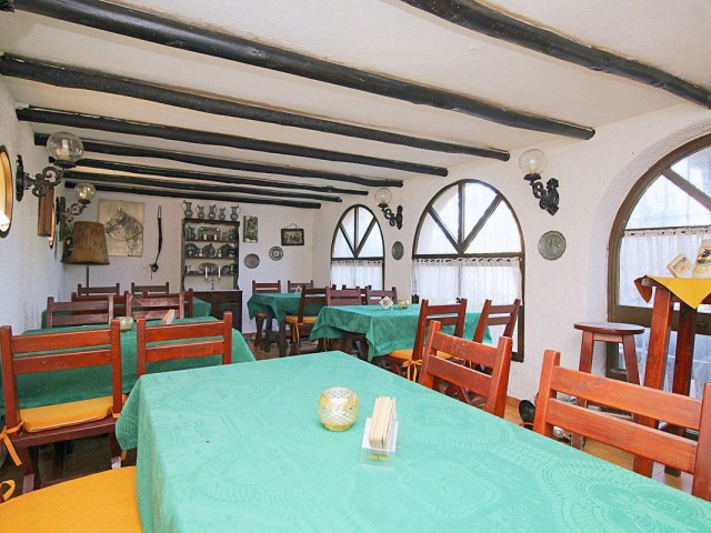 Comercial, Marbesa, R4068490