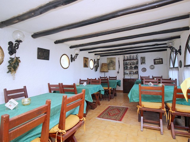 Comercial, Marbesa, R4068490