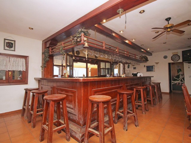 Commercieel in Marbesa