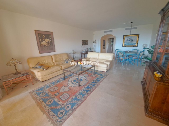3 Bedrooms Apartment in La Duquesa